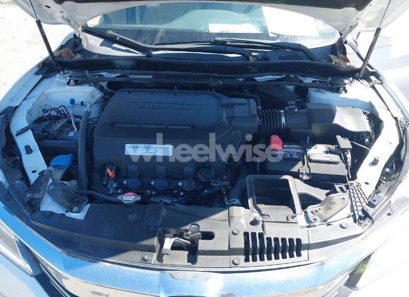 Photo 10 of 2016 Honda Accord TOURING (VIN 1HGCR3F93GA024342)