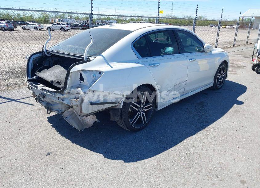 Photo 4 of 2016 Honda Accord TOURING (VIN 1HGCR3F93GA024342)