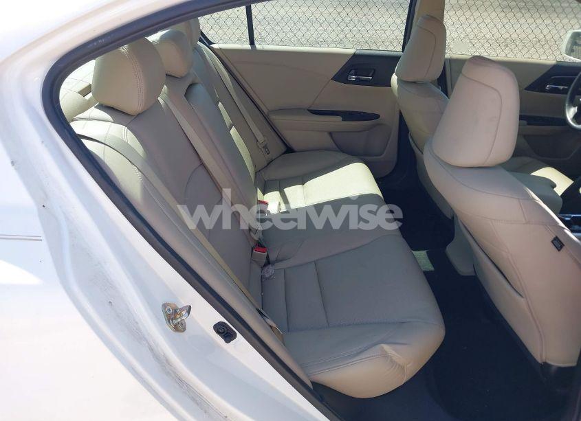 Photo 8 of 2016 Honda Accord TOURING (VIN 1HGCR3F93GA024342)