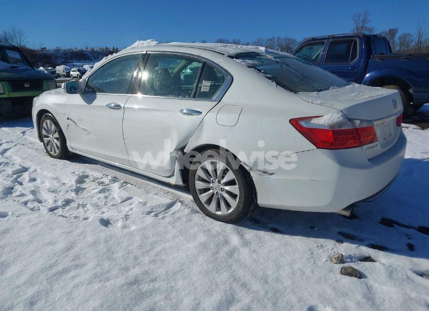 Photo 3 of 2013 Honda Accord TOURING (VIN 1HGCR3F94DA037287)