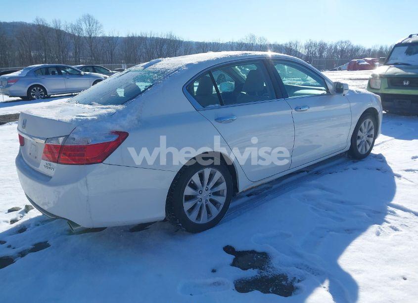Photo 4 of 2013 Honda Accord TOURING (VIN 1HGCR3F94DA037287)