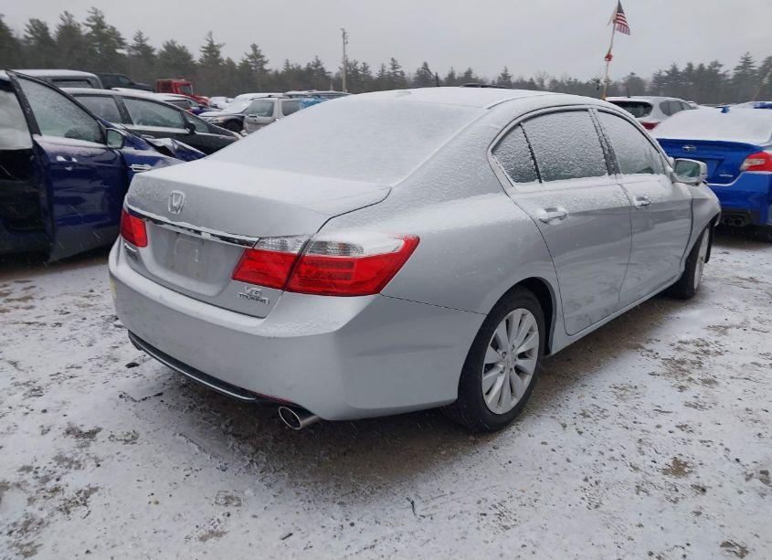 Photo 4 of 2013 Honda Accord TOURING (VIN 1HGCR3F94DA041310)