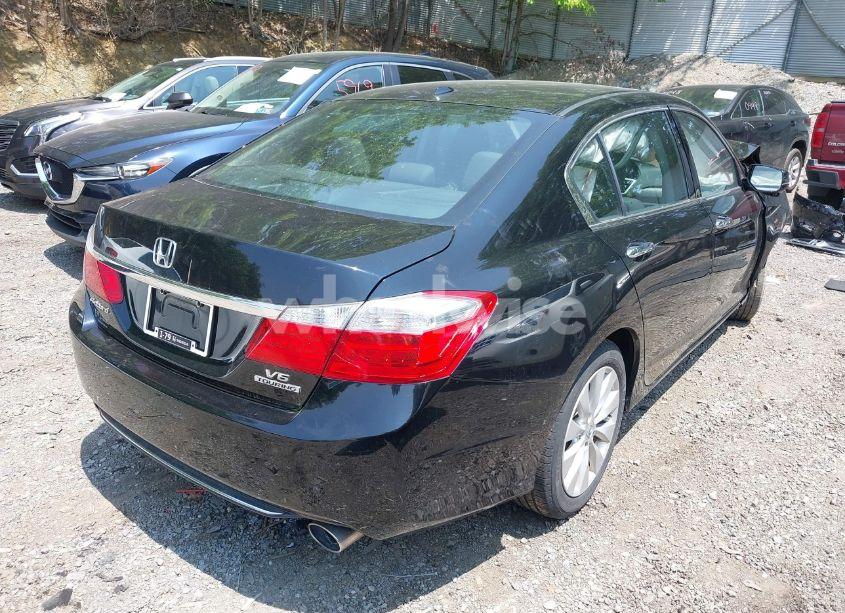 Photo 4 of 2014 Honda Accord TOURING (VIN 1HGCR3F94EA000645)