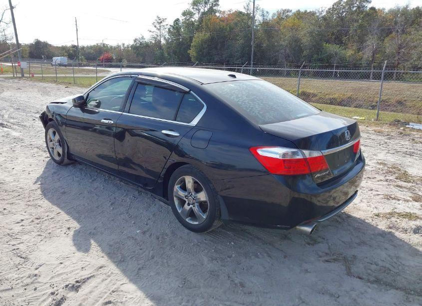 Photo 3 of 2015 Honda Accord TOURING (VIN 1HGCR3F94FA002154)