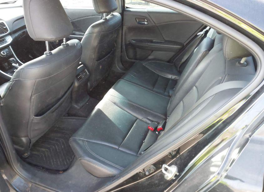 Photo 8 of 2015 Honda Accord TOURING (VIN 1HGCR3F94FA002154)