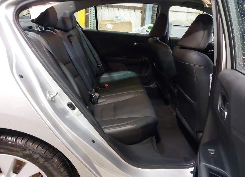 Photo 8 of 2015 Honda Accord TOURING (VIN 1HGCR3F94FA024736)