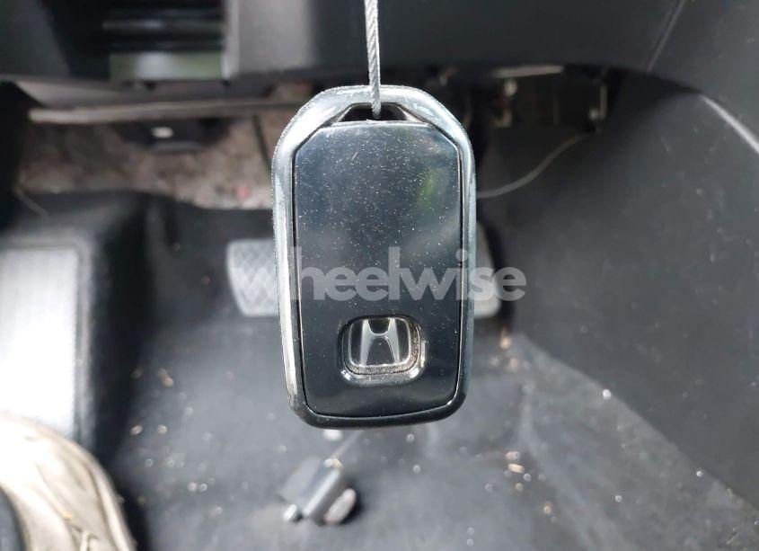 Photo 11 of 2016 Honda Accord TOURING (VIN 1HGCR3F94GA004410)