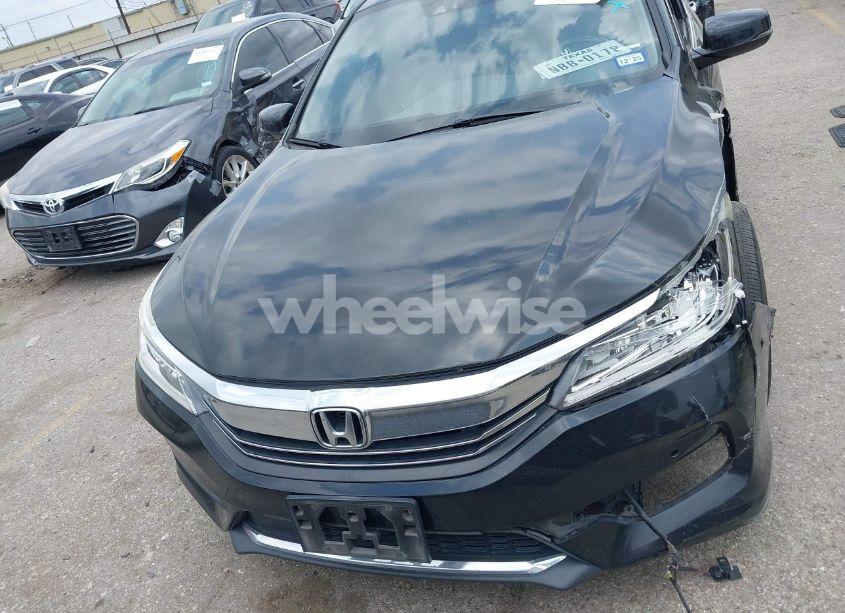 Photo 12 of 2016 Honda Accord TOURING (VIN 1HGCR3F94GA004410)