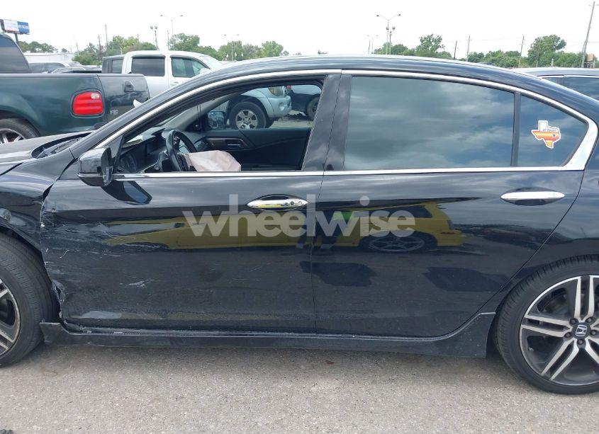 Photo 14 of 2016 Honda Accord TOURING (VIN 1HGCR3F94GA004410)