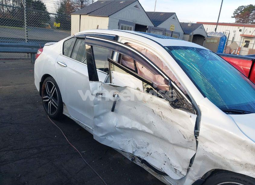 Photo 13 of 2016 Honda Accord TOURING (VIN 1HGCR3F94GA030795)