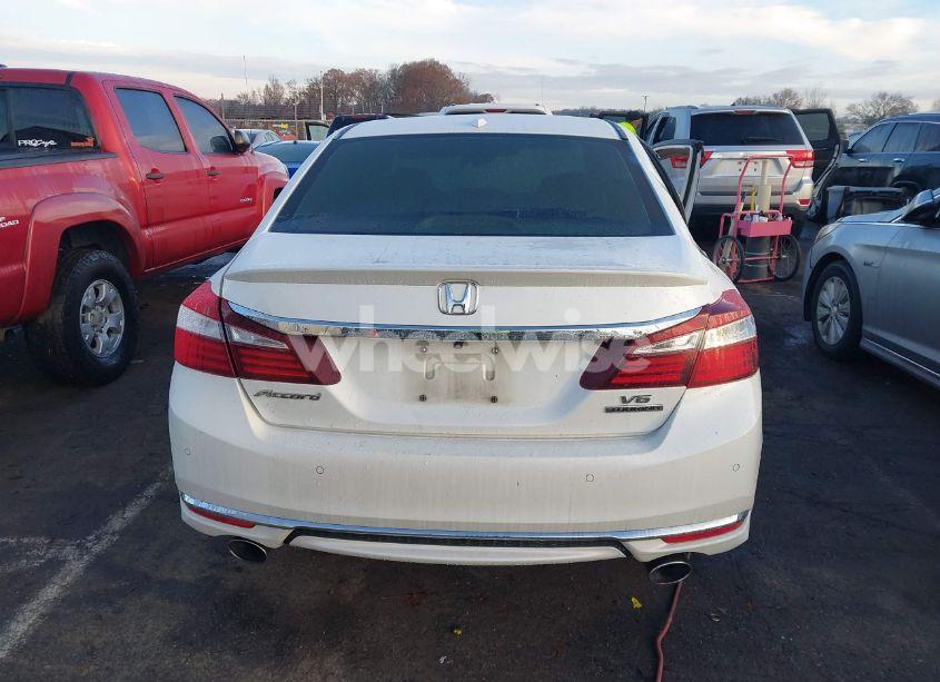 Photo 16 of 2016 Honda Accord TOURING (VIN 1HGCR3F94GA030795)