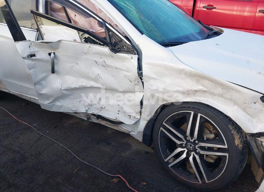 Photo 6 of 2016 Honda Accord TOURING (VIN 1HGCR3F94GA030795)