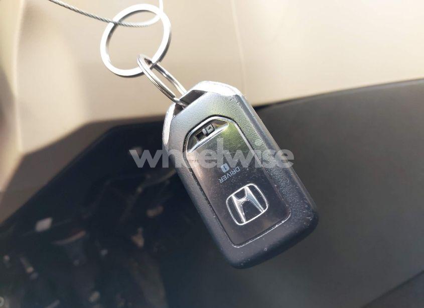 Photo 11 of 2017 Honda Accord TOURING V6 (VIN 1HGCR3F94HA019801)