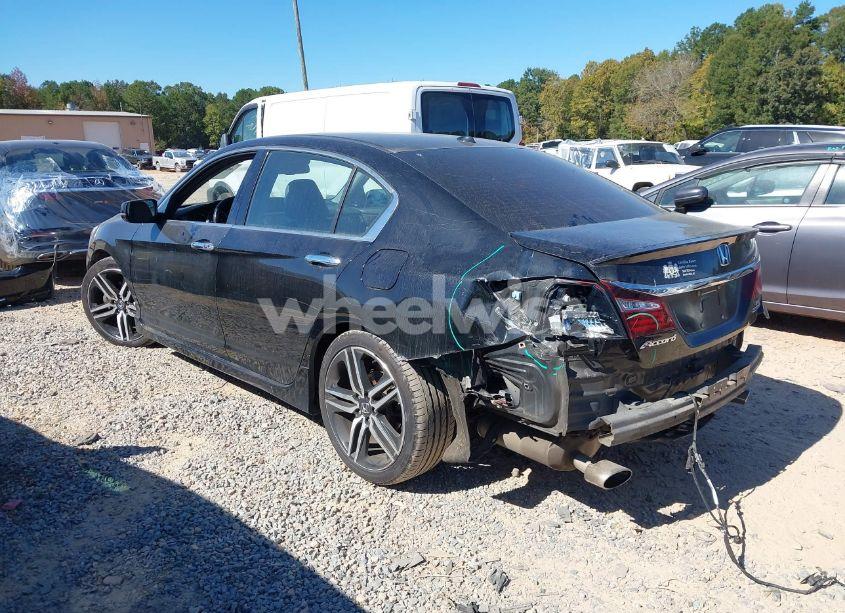 Photo 3 of 2017 Honda Accord TOURING V6 (VIN 1HGCR3F94HA028322)