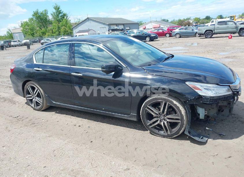 Photo 14 of 2017 Honda Accord TOURING V6 (VIN 1HGCR3F94HA041071)