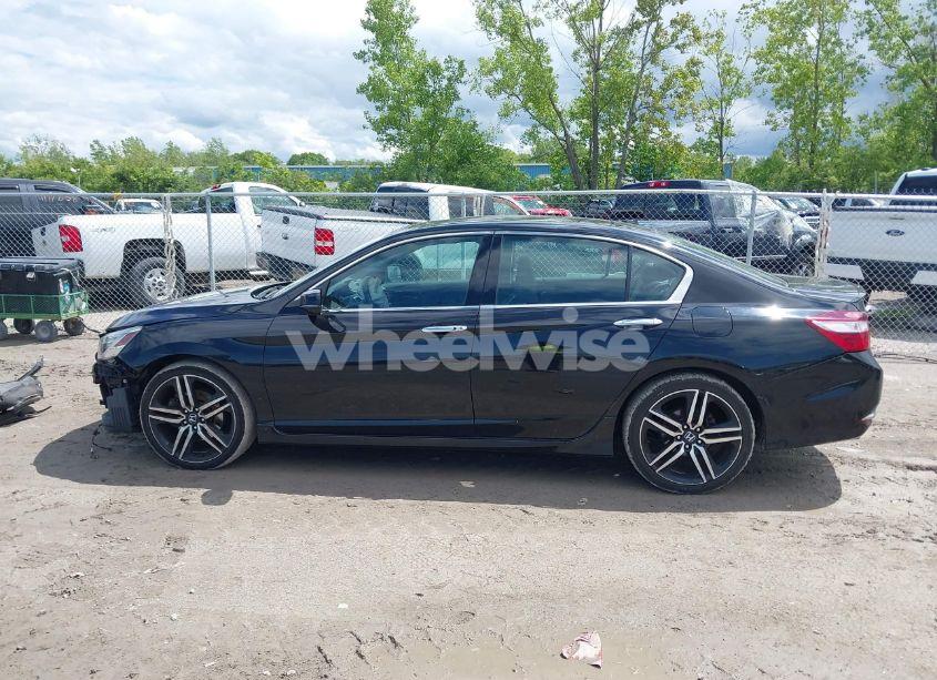 Photo 15 of 2017 Honda Accord TOURING V6 (VIN 1HGCR3F94HA041071)
