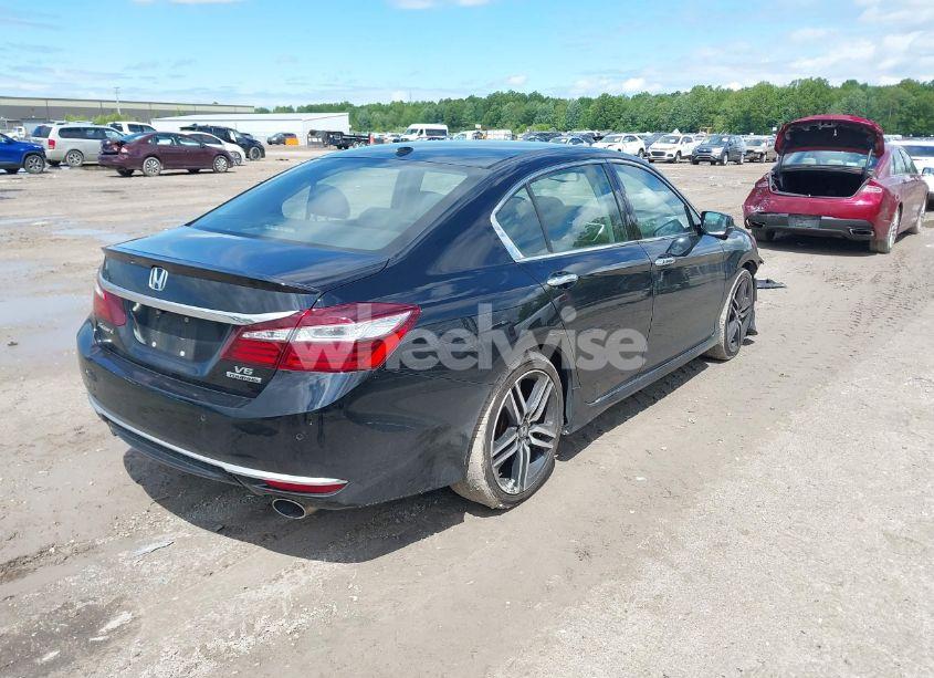 Photo 4 of 2017 Honda Accord TOURING V6 (VIN 1HGCR3F94HA041071)
