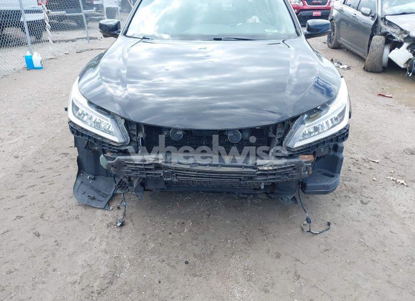 Photo 6 of 2017 Honda Accord TOURING V6 (VIN 1HGCR3F94HA041071)