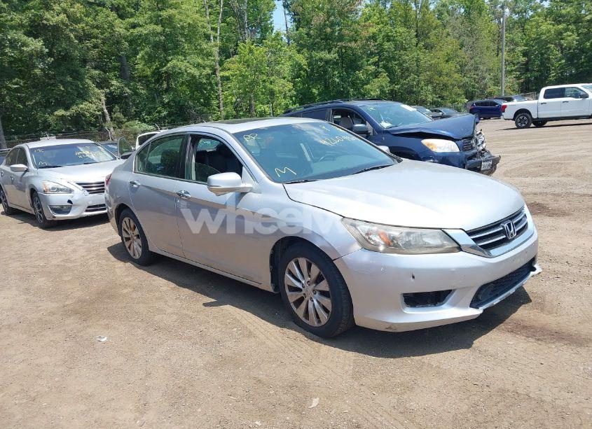 2013 Honda Accord TOURING (VIN 1HGCR3F95DA041302) main photo