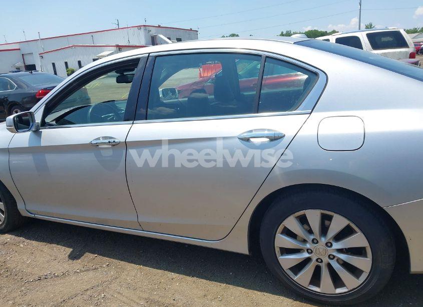 Photo 14 of 2013 Honda Accord TOURING (VIN 1HGCR3F95DA041302)