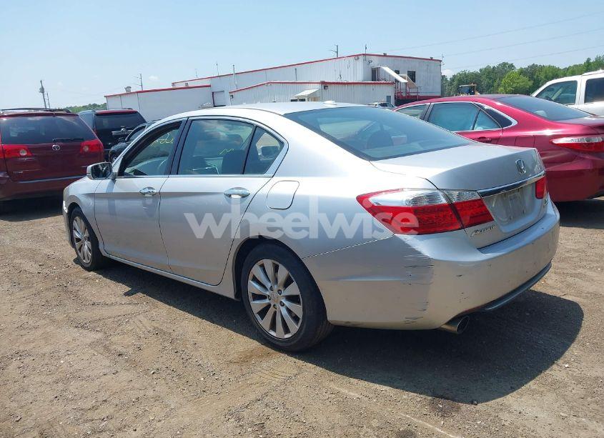Photo 3 of 2013 Honda Accord TOURING (VIN 1HGCR3F95DA041302)