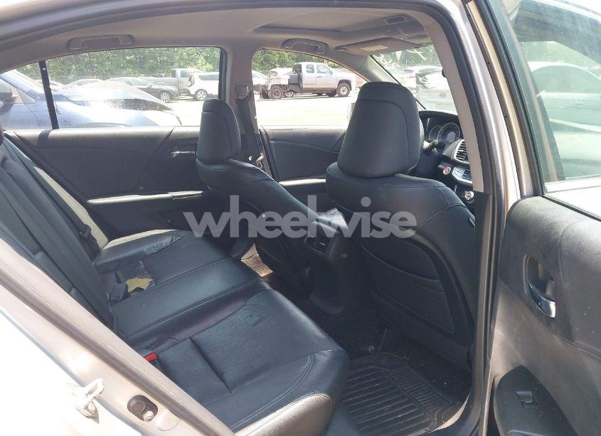 Photo 8 of 2013 Honda Accord TOURING (VIN 1HGCR3F95DA041302)