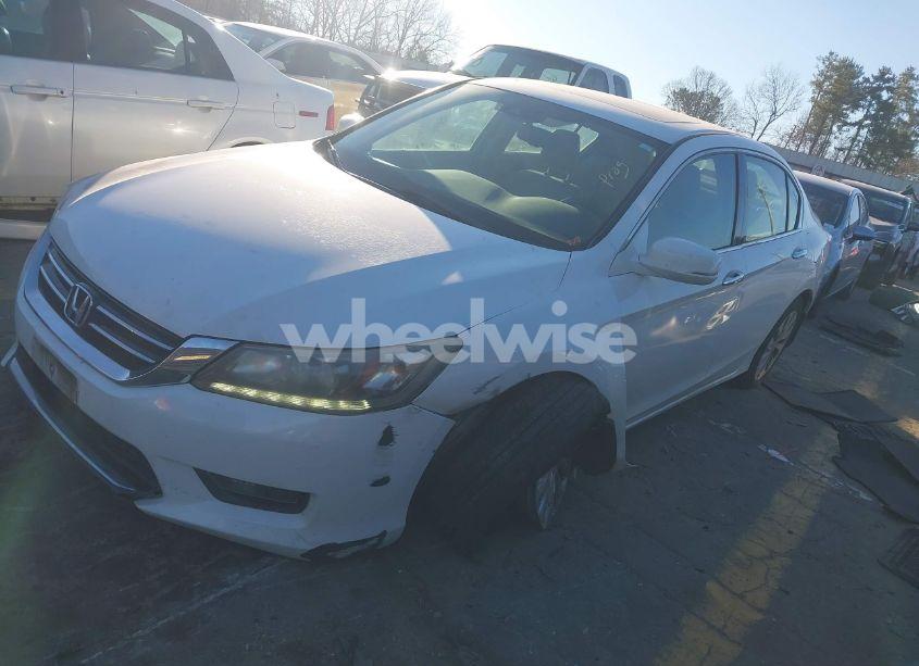 Photo 2 of 2015 Honda Accord TOURING (VIN 1HGCR3F95FA030836)