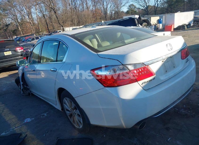 Photo 3 of 2015 Honda Accord TOURING (VIN 1HGCR3F95FA030836)
