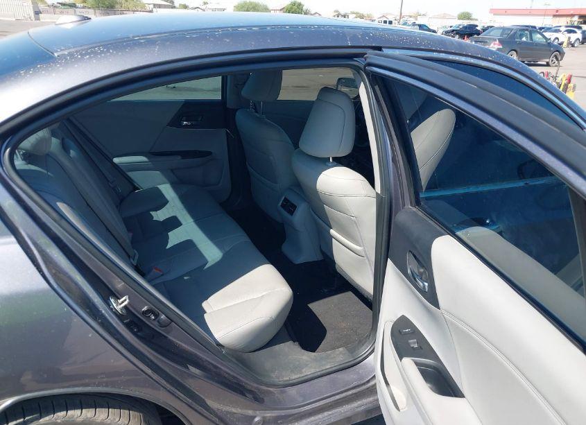 Photo 7 of 2016 Honda Accord TOURING (VIN 1HGCR3F95GA015013)