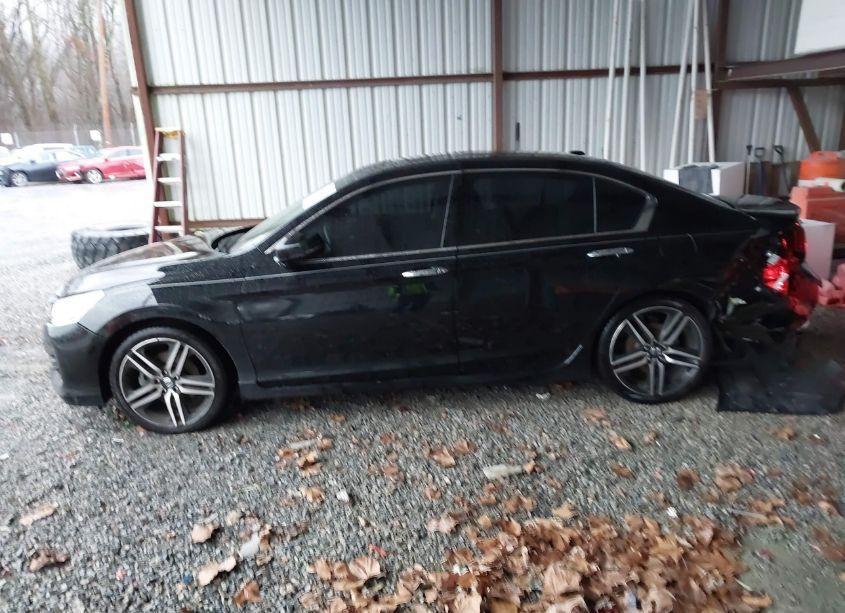 Photo 14 of 2017 Honda Accord TOURING V6 (VIN 1HGCR3F95HA015157)