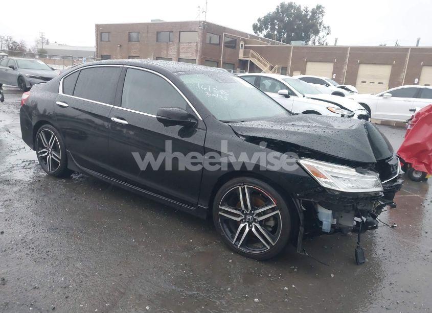 2016 Honda Accord TOURING (VIN 1HGCR3F96GA020561) main photo
