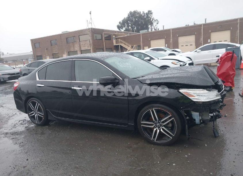 Photo 12 of 2016 Honda Accord TOURING (VIN 1HGCR3F96GA020561)