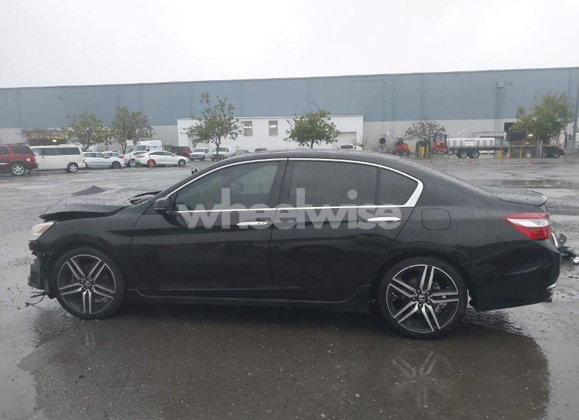 Photo 13 of 2016 Honda Accord TOURING (VIN 1HGCR3F96GA020561)