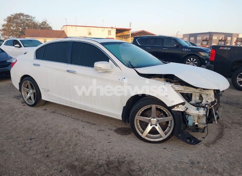 2013 Honda Accord TOURING (VIN 1HGCR3F97DA031712) main photo