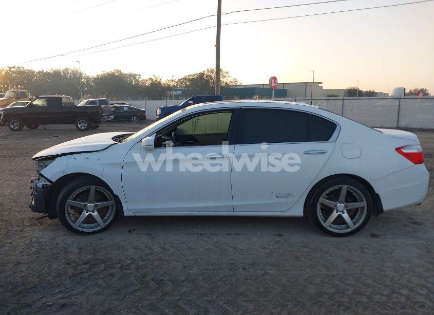 Photo 15 of 2013 Honda Accord TOURING (VIN 1HGCR3F97DA031712)