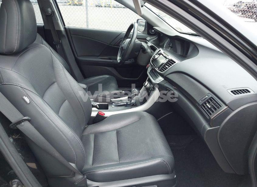 Photo 5 of 2013 Honda Accord TOURING (VIN 1HGCR3F97DA046386)