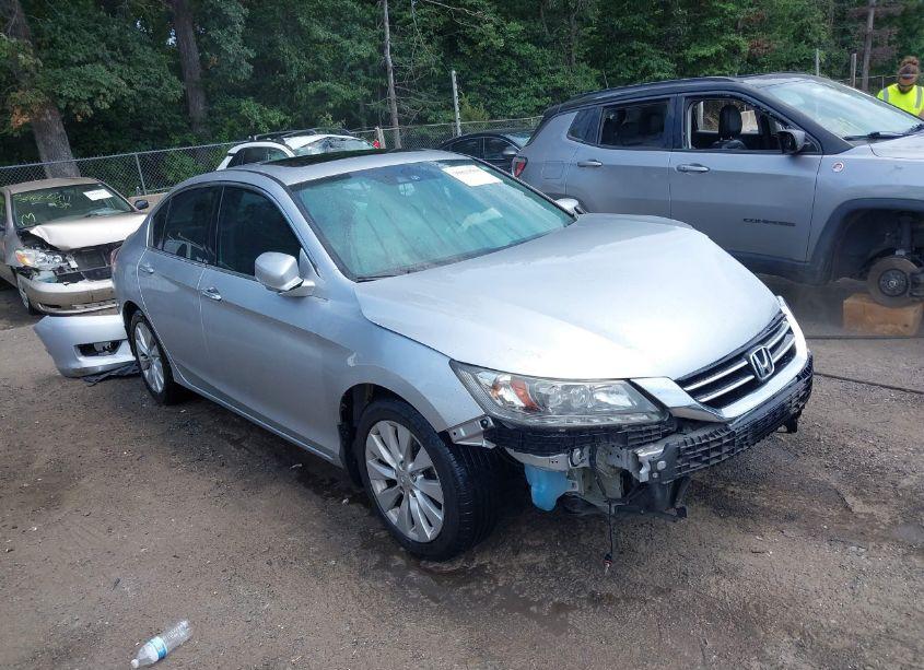 2014 Honda Accord TOURING (VIN 1HGCR3F97EA025832) main photo