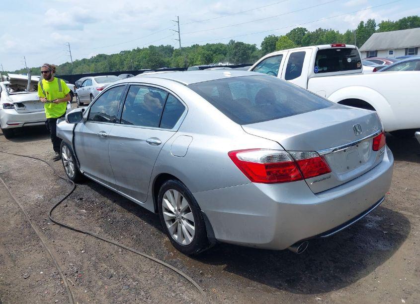 Photo 3 of 2014 Honda Accord TOURING (VIN 1HGCR3F97EA025832)