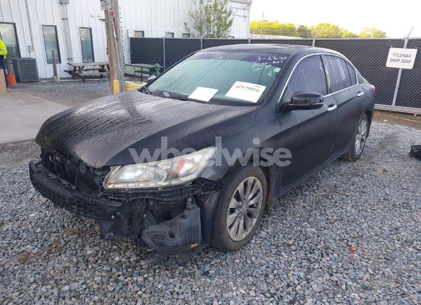 Photo 2 of 2015 Honda Accord TOURING (VIN 1HGCR3F97FA024987)