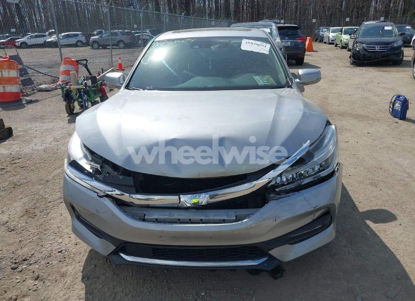 Photo 12 of 2016 Honda Accord TOURING (VIN 1HGCR3F97GA015854)