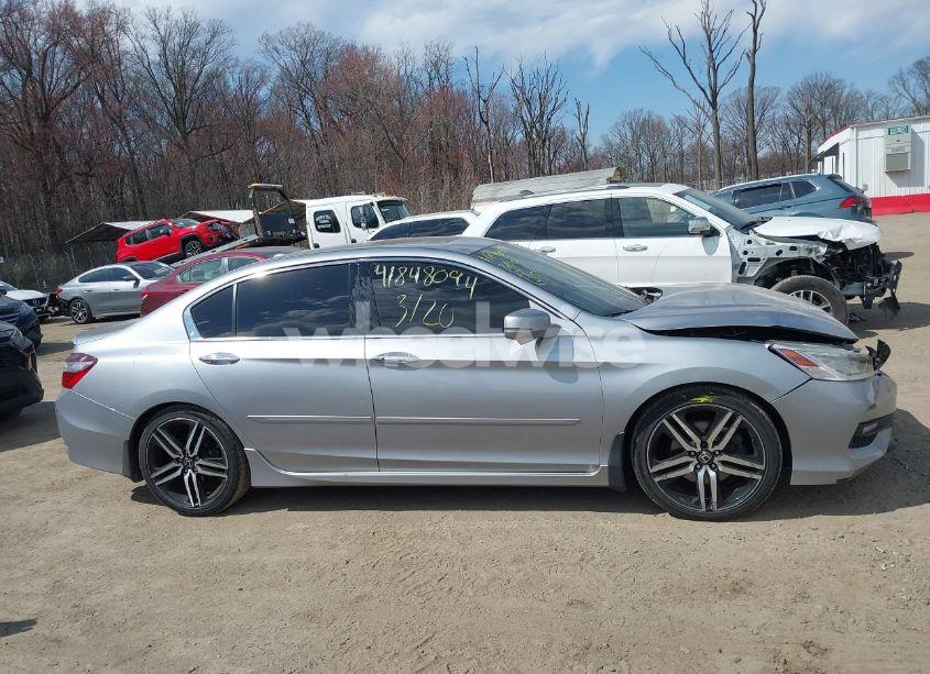 Photo 13 of 2016 Honda Accord TOURING (VIN 1HGCR3F97GA015854)