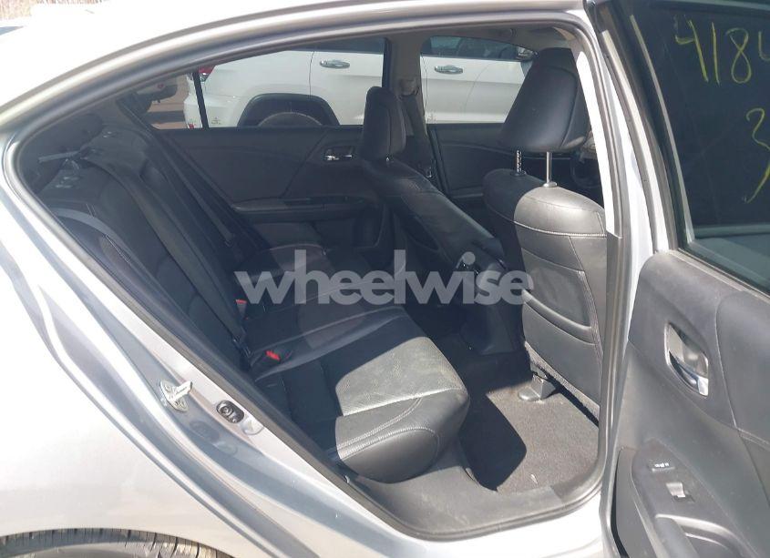 Photo 8 of 2016 Honda Accord TOURING (VIN 1HGCR3F97GA015854)