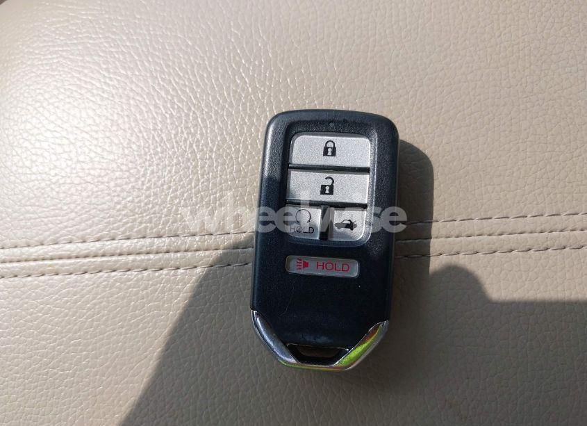 Photo 11 of 2016 Honda Accord TOURING (VIN 1HGCR3F97GA029298)