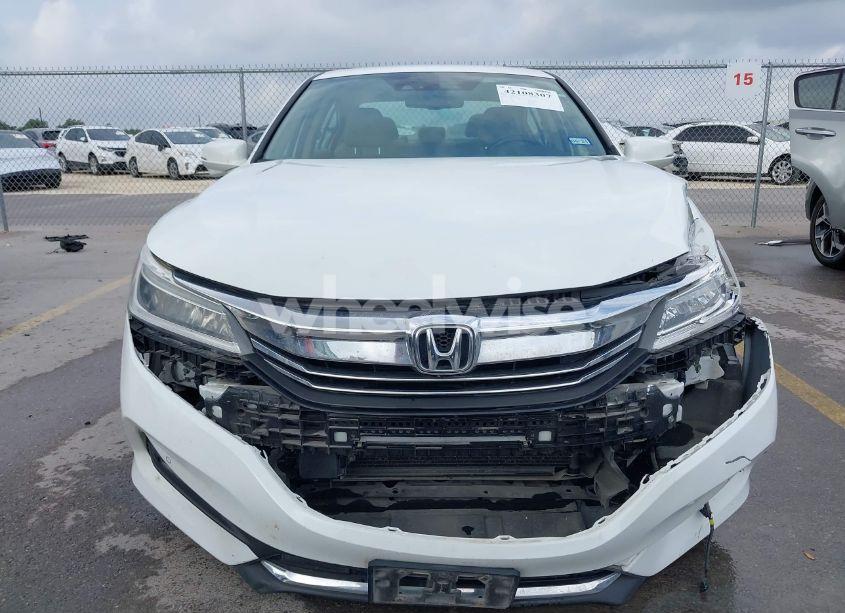 Photo 12 of 2016 Honda Accord TOURING (VIN 1HGCR3F97GA029298)