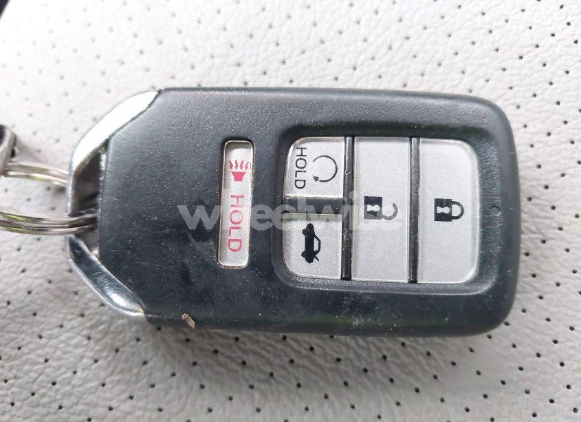 Photo 11 of 2017 Honda Accord TOURING V6 (VIN 1HGCR3F97HA028928)