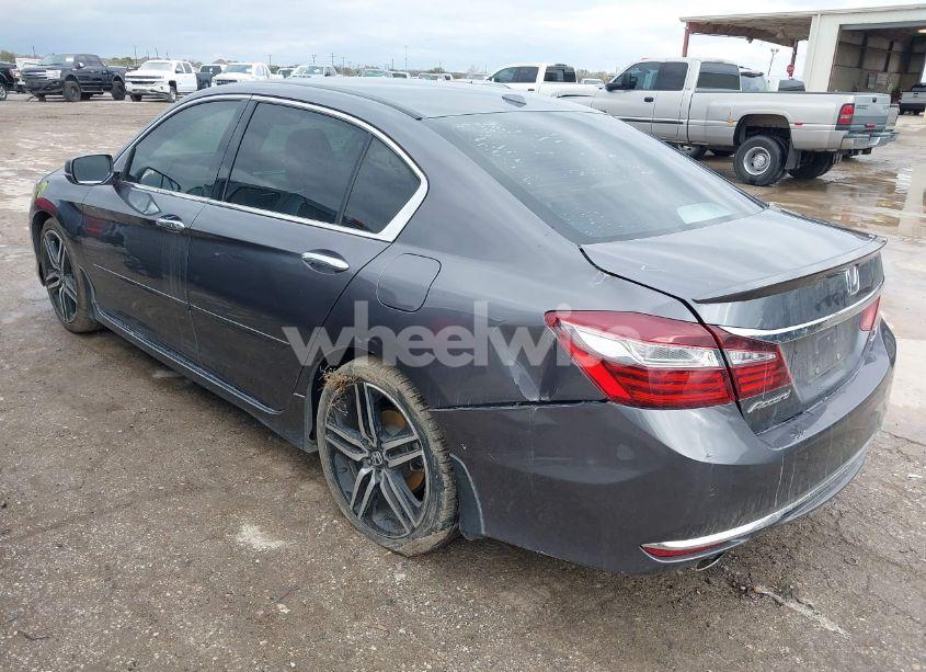 Photo 3 of 2017 Honda Accord TOURING V6 (VIN 1HGCR3F97HA028928)