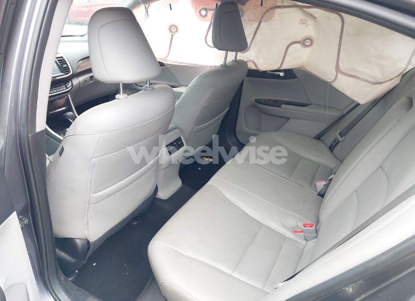 Photo 8 of 2017 Honda Accord TOURING V6 (VIN 1HGCR3F97HA028928)