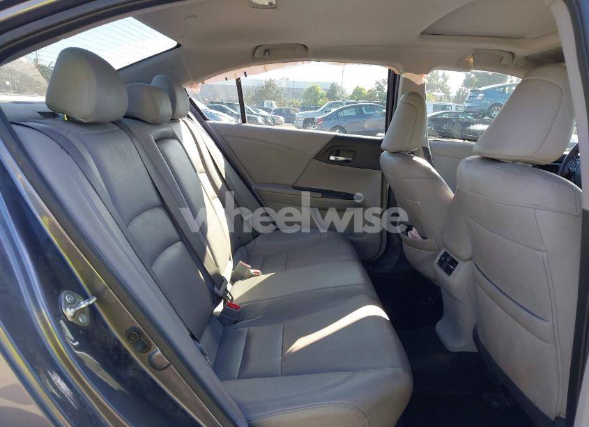 Photo 8 of 2017 Honda Accord TOURING V6 (VIN 1HGCR3F97HA030310)