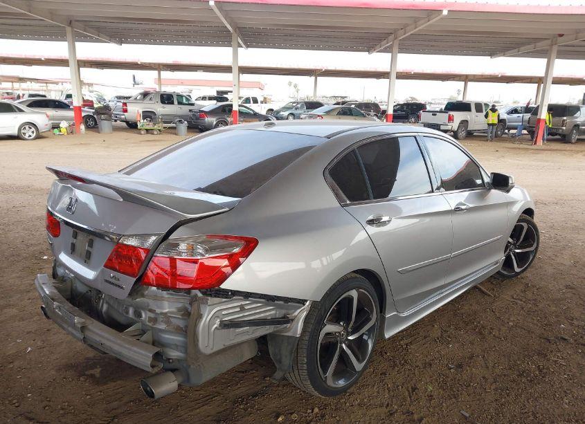 Photo 4 of 2013 Honda Accord TOURING (VIN 1HGCR3F98DA031590)