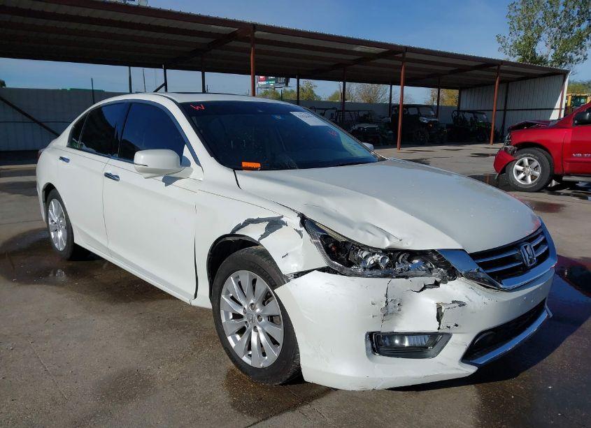 2015 Honda Accord TOURING (VIN 1HGCR3F98FA030751) main photo